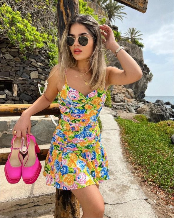 Modanın Renkli Dansı Çiçek Desenli Astarlı Mini Elbise