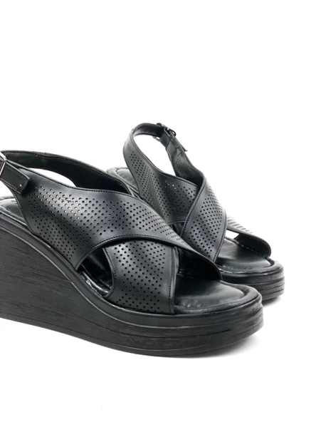 Basskan Siyah Vende Yüksek Topuk Platform Ortopedik Taban Sandalet - 3