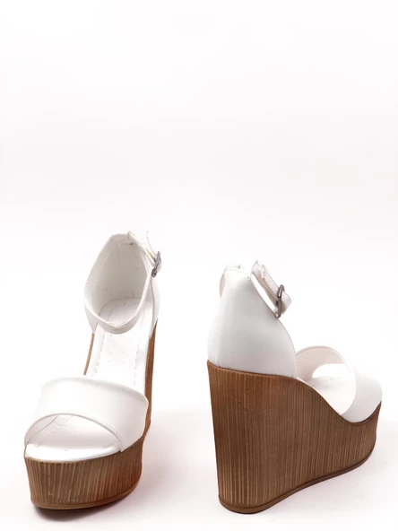 Basskan Kadın Beyaz Bend Tek Bant Yüksek Dolgu Taban Sandalet Aayakkabı Mb-03