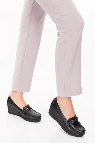 Artı-Artı001-14508 Hakiki Deri Ortopedik  Kadın Bağsız Siyah Roc Ayakkabı - Resim 3