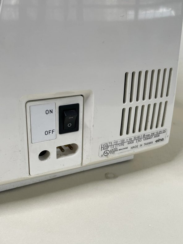 Elna Heirloom Edition 6005 Dikiş Makinesi 110V 2.El (G-10) - Resim 12