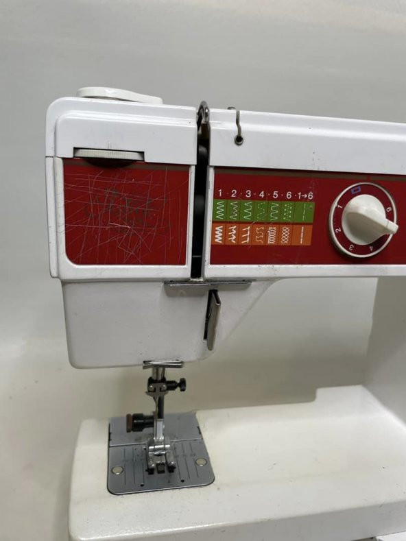 Elna Jubile Dikiş Makinesi 110V 2.El (G-24) - Resim 2