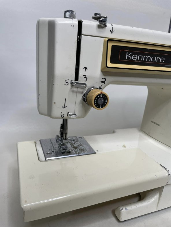 Kenmore Ultra Stitch 8 Dikiş Makinesi 110V 2.El (G-35) - Resim 4