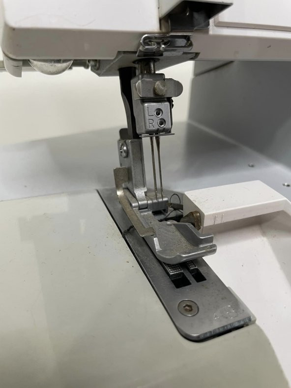 Elna Lock Pro 4 DE Overlok Makinesi 110V 2.El (G-37) - Resim 5