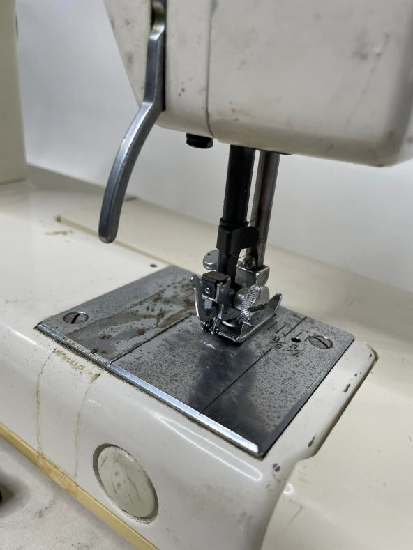 Kenmore Ultra Stitch 8 Dikiş Makinesi 110V 2.El (G-35) - Resim 10
