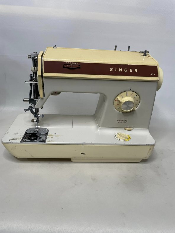 Singer 935 Dikiş Makinesi 110V 2.El (G-45)