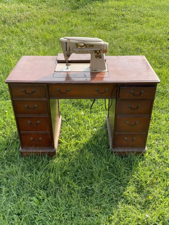 Singer 500A Masalı Dikiş Makinesi 110V 2.El (G-63)