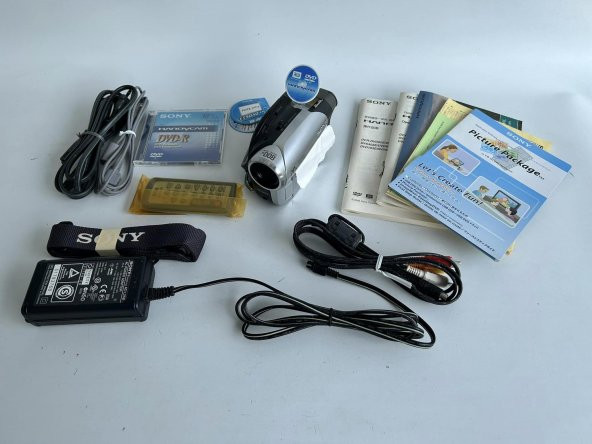 Sony DCR-DVD653E 800x Zoom Video Kamera (Bataryasız) - 2