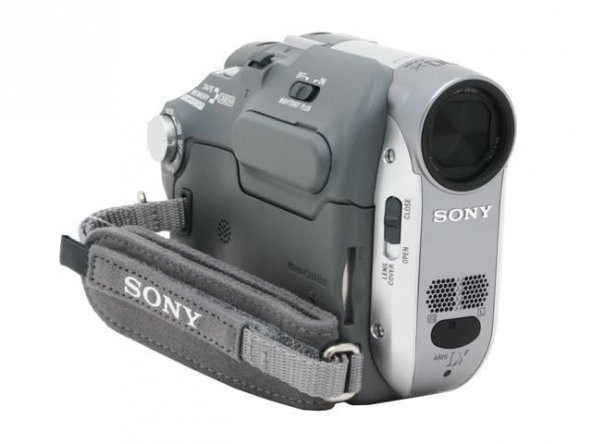 Sony DCR-HC32E Mini DV Video Kamera (Mekanizması Sorunlu)