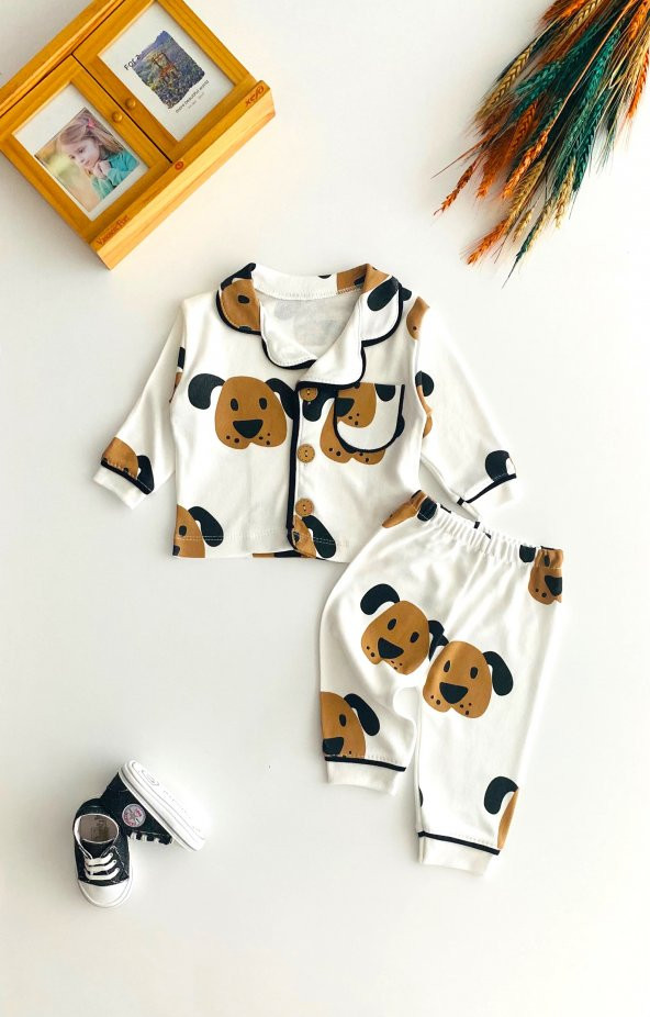Neşeli Bebekler Köpek Baskılı Önden Düğmeli Cepli Pijama Takımı