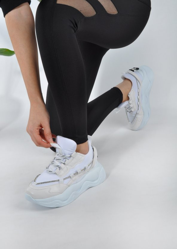 Kalın Taban Rahat Bağcıklı Kadın Sneaker Spor Ayakkabı - 9