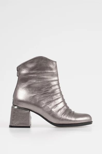 Kadın Topuklu Bot Arkadan Fermuarlı Büzgü Detaylı - Resim 9