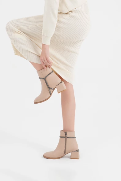 Kadın Topuklu Bot Düğüm Aksesuarlı Yuvarlak Burun Ayakkabı - 7