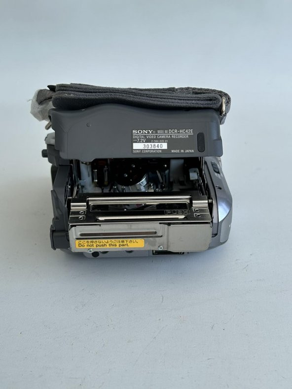 Sony DCR-HC42E Mini DV Video Kamera (Mekanizması Sorunlu) - 4