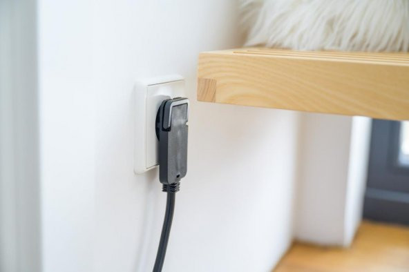 Brennenstuhl Comfort-Line Plus IP20 Lisanslı Dişi/Erkek 10 Metre Uzatma Kablosu Siyah - 4