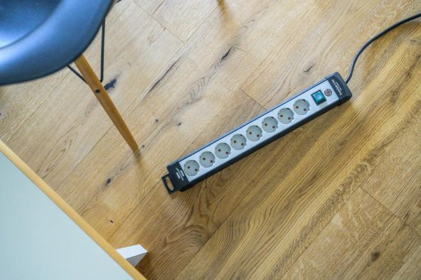 Brennenstuhl Premium-Line Uzatma IP20 Lisanslı 8 Soketli 3 Metre Priz Beyaz - Resim 5