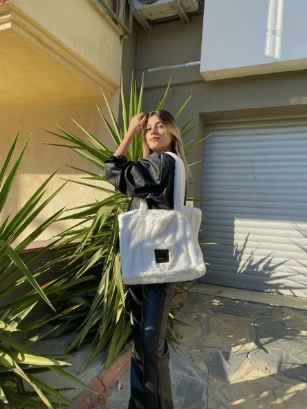 LuLuYen Peluş Çanta 2025 Sonbahar Kış Sezonu Yeni Moda Çok Şık Trend Yumuşacık Omuz Çantası - 2