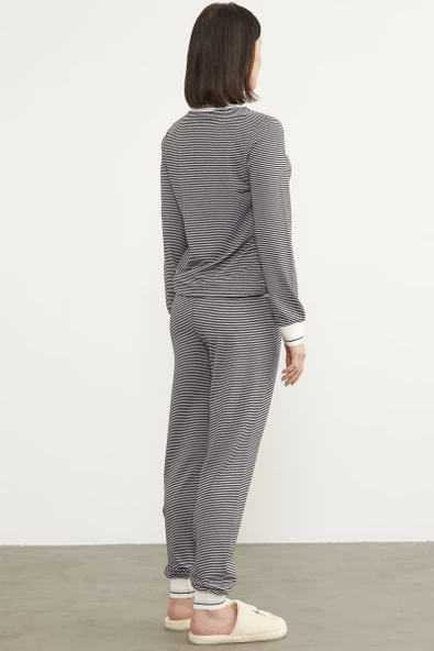 Çizgili Sıfır Yaka Pijama Takım - Siyah - Resim 6