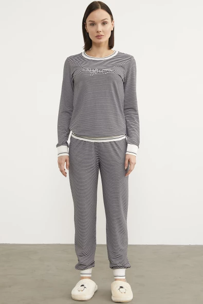 Çizgili Sıfır Yaka Pijama Takım - Siyah - Resim 5