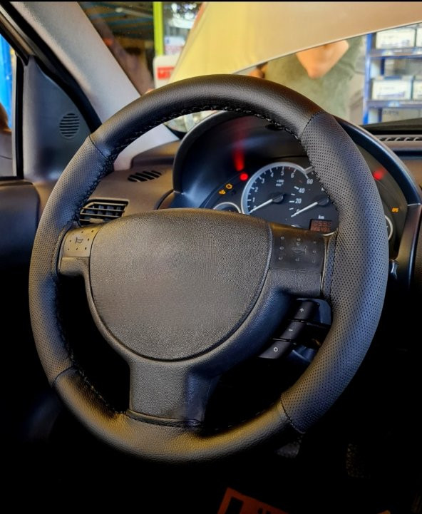 VW Passat B7 Uyumlu Dikme Direksiyon Kılıfı Noktalı-Soft Siyah - Resim 2