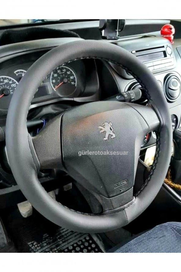 Peugeot Bipper Deri Dikmeli Direksiyon Kılıfı Soft Siyah Ipli 10.5cm