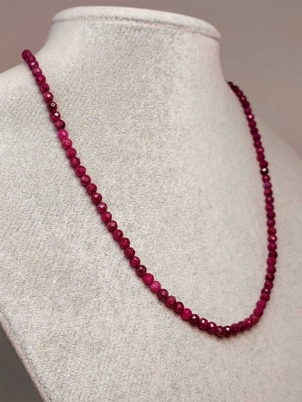 Yakut Taşı Faset Kesim 4mm 1000 Ayar Gümüş İpli Kolye (Sabit Klipsli)
