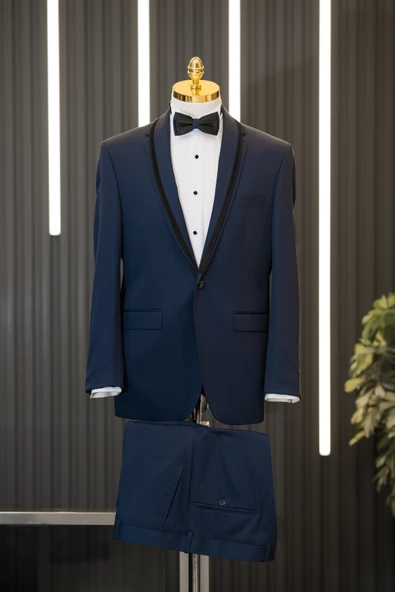 Regular Fit Düz Parlak Kumaş Şal Yaka (Yaka Çıkmalı) Kuşaklı Papyonlu Smokin Takım Elbise - 2