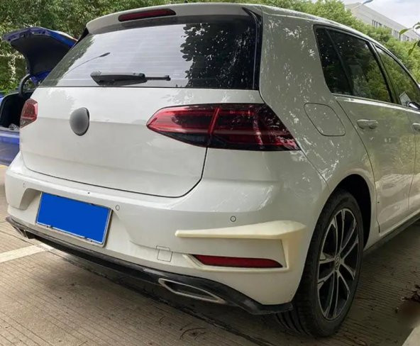 Volkswagen Golf 7,5 R-LİNE Arka Sis Çerçeve - 2