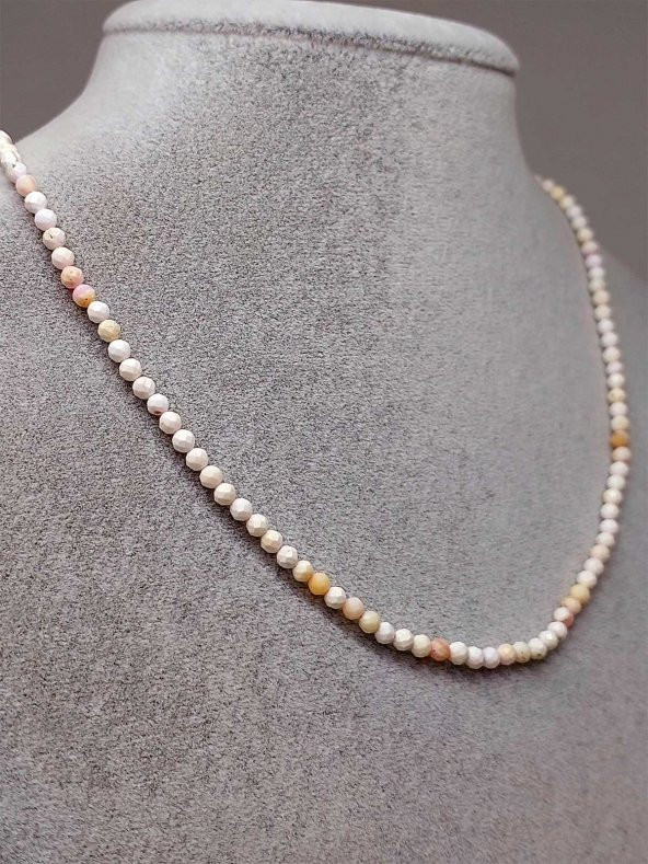 Beyaz Opal Taşı 3mm 1000 Ayar Gümüş İpli Kolye (Sabit Klipsli) ürün görseli