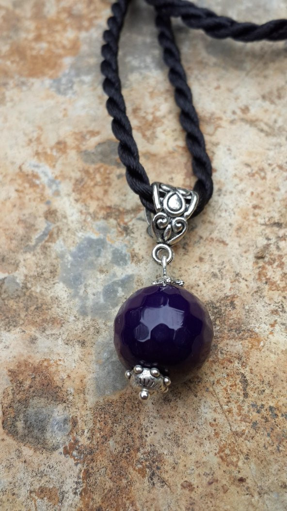 STONEAGE Mor Akik Doğal Taş Kolye Ucu Siyah İpek Kordon Hediyeli ürün görseli