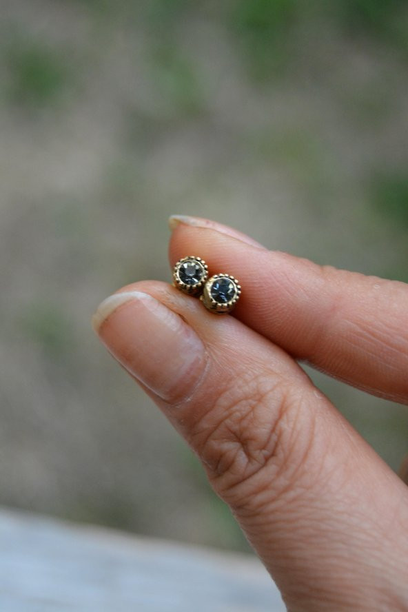 STONEAGE Zarif Tek Taş Bayan Küpe Zirkon Taşlı - Resim 4