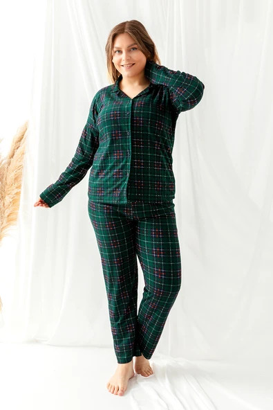 Nisanca Büyük Beden Kışlık Düğmeli Ekose Desen Yılbaşı Temalı  Kadın Süet Pijama Takımı