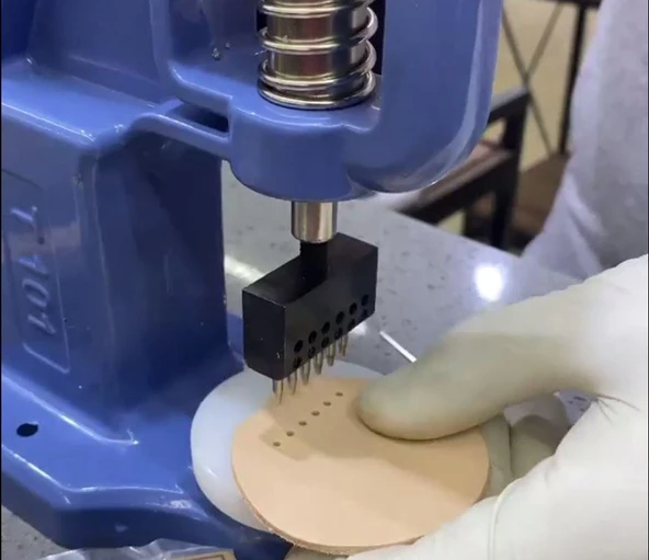 Padova Sıralı Çok Delikli Vida Başlı Deri Zımbası 4mm Deri El Aleti - 10