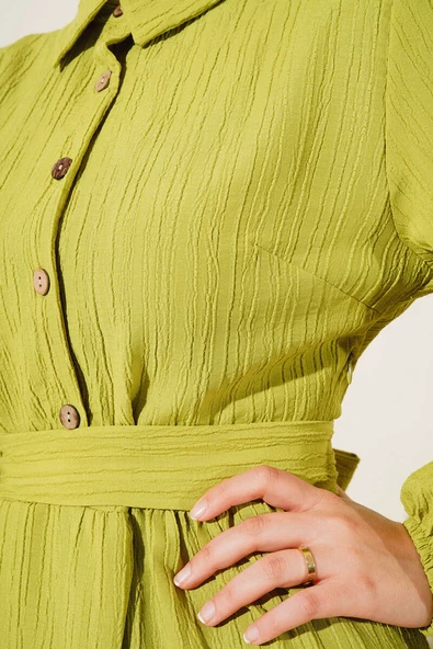 Yarım Düğme Patlı Kuşaklı Elbise Yağ Yeşil - 4