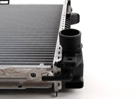 BMW E38 VE E39 M52 M60 M62 M73 MOTOR KYBURG RADYATÖR 17111702969 - Resim 3