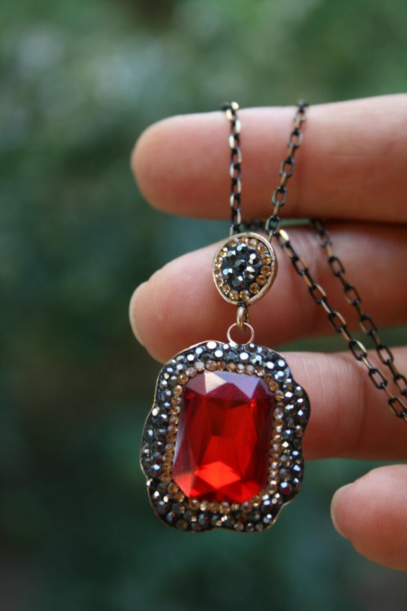 STONEAGE Kırmızı Kristal Taşlı El Yapımı Bayan Kolye ve Zincir ürün görseli