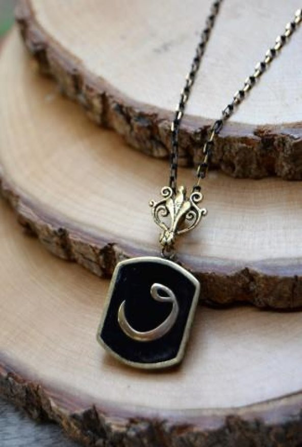 STONEAGE JEWELLERY Vav Harfli Bronz Bayan Kolye ürün görseli
