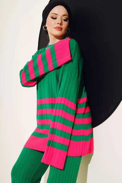 Yatay Şerit Detaylı Salaş Triko İkili Takım Yeşil