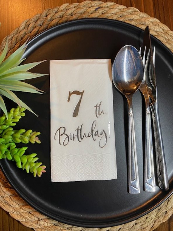 Gümüş Yaldızlı Beyaz Yedi Yaş Bırthday Garson Katlama Peçete 16 lı