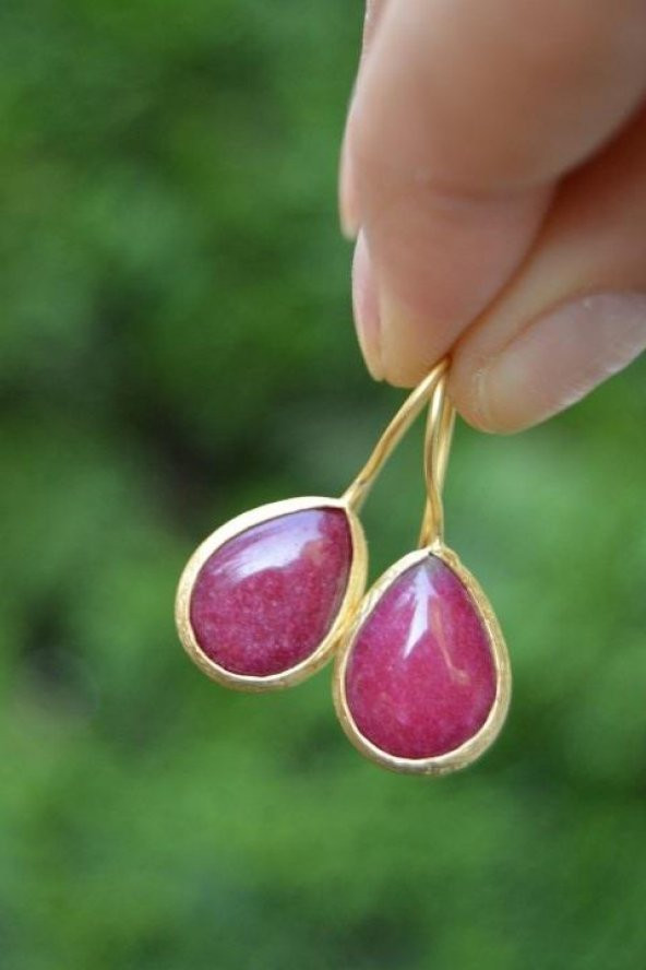 STONEAGE Altın Kaplama Vişne Rengi Jade Taşlı Kadın Küpe - Resim 3