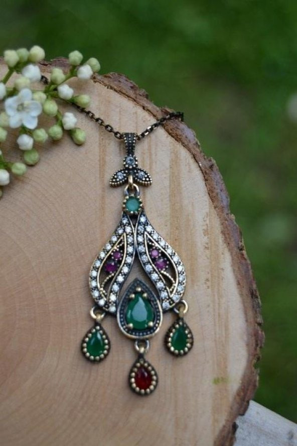 STONEAGE JEWELLERY Kök Yakut Kök Zümrüt Otantik Bayan Kolye