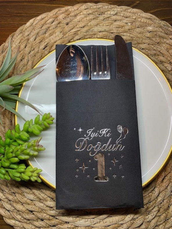 Gümüş Yaldızlı Siyah Cepli Bir Yaş İyi Ki Doğdun Peçete 12 Adet 40x40 ürün görseli