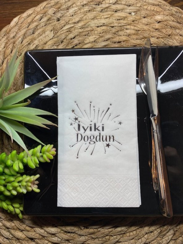 Gümüş Yaldızlı İyi Ki Doğdun Garson Katlama Peçete 16 lı