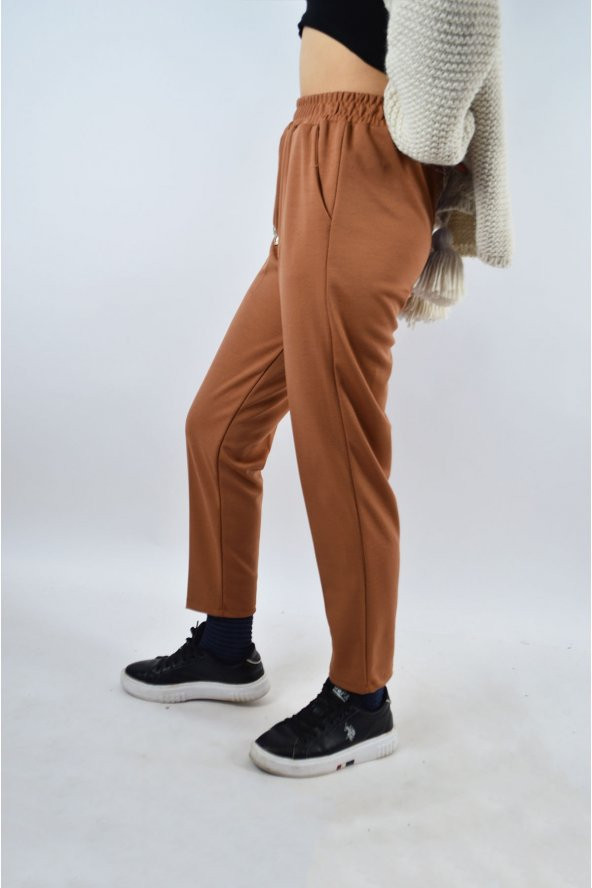 Kadın Kahverengi Beli Lastikli Cepli Dar Paça Ayrobin Kumaş Pantolon - 2
