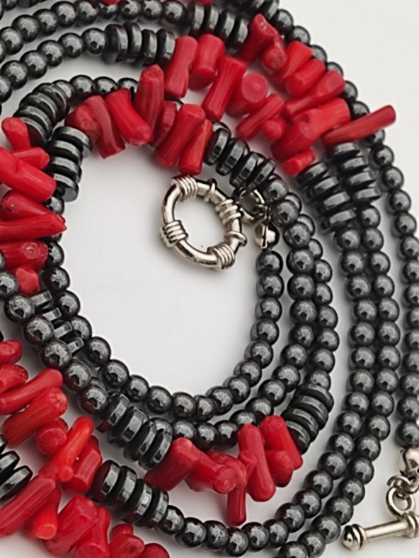 STONEAGE Hematit Mercan Gemici Kilit Nazar ve Şifa Kolyesi ürün görseli