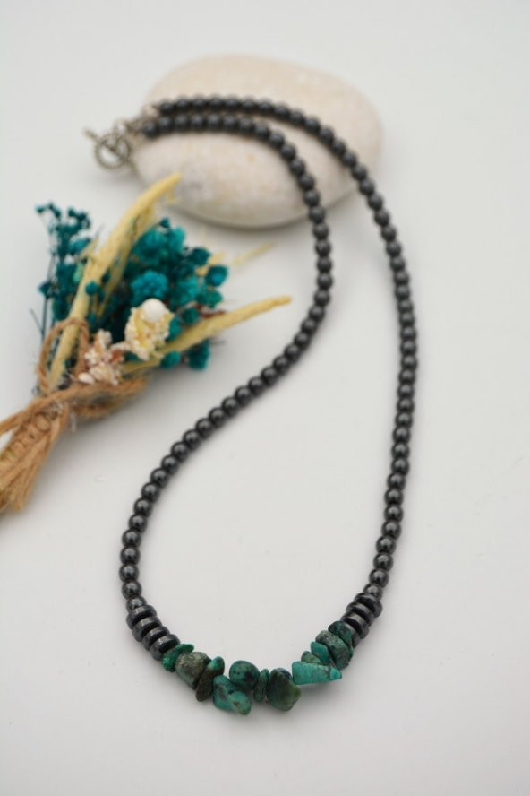 STONEAGE Gerçek Afrika Turkuazı ve Hematit Taşlı T Kilit Şifa Kolyesi ürün görseli