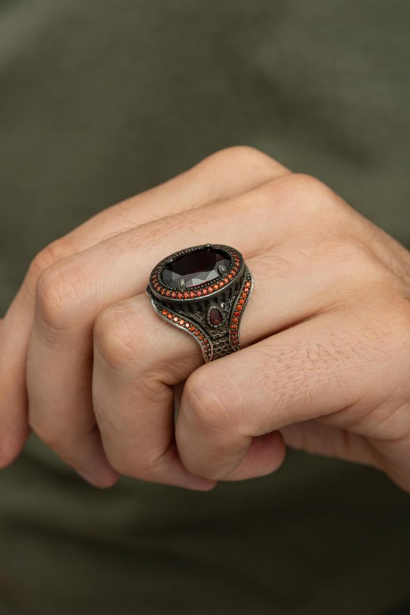 Oval Kırmızı Taşlı 925 Gümüş Erkek Yüzük ürün görseli