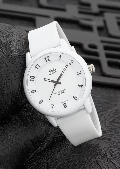 Q&Q VR52J003Y Su Geçirmez Silikon Kordonlu Unisex Kol Saati - 2