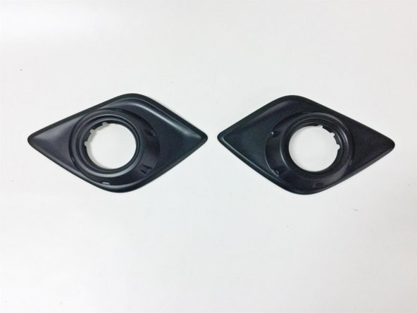 Sis Lamba Çerçevesi Siyah Toyota Hılux Revo 2015+2019 ürün görseli