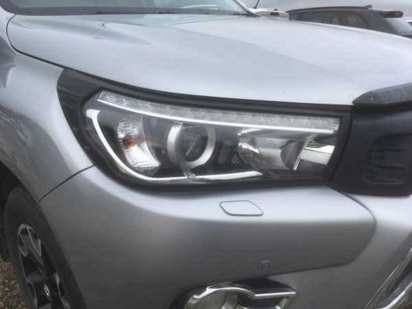 Far Çerçevesi Siyah  Toyota Hılux 2015+2019 ürün görseli